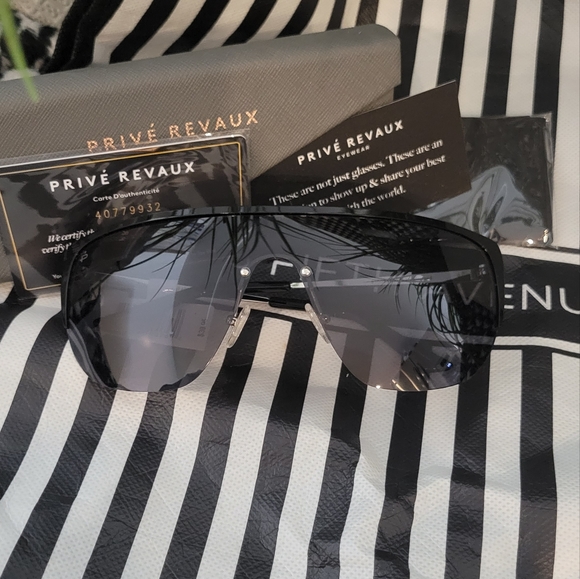 Unlisted Accessories - Prive Revaux | Onyx Janet Shield Sunglasses